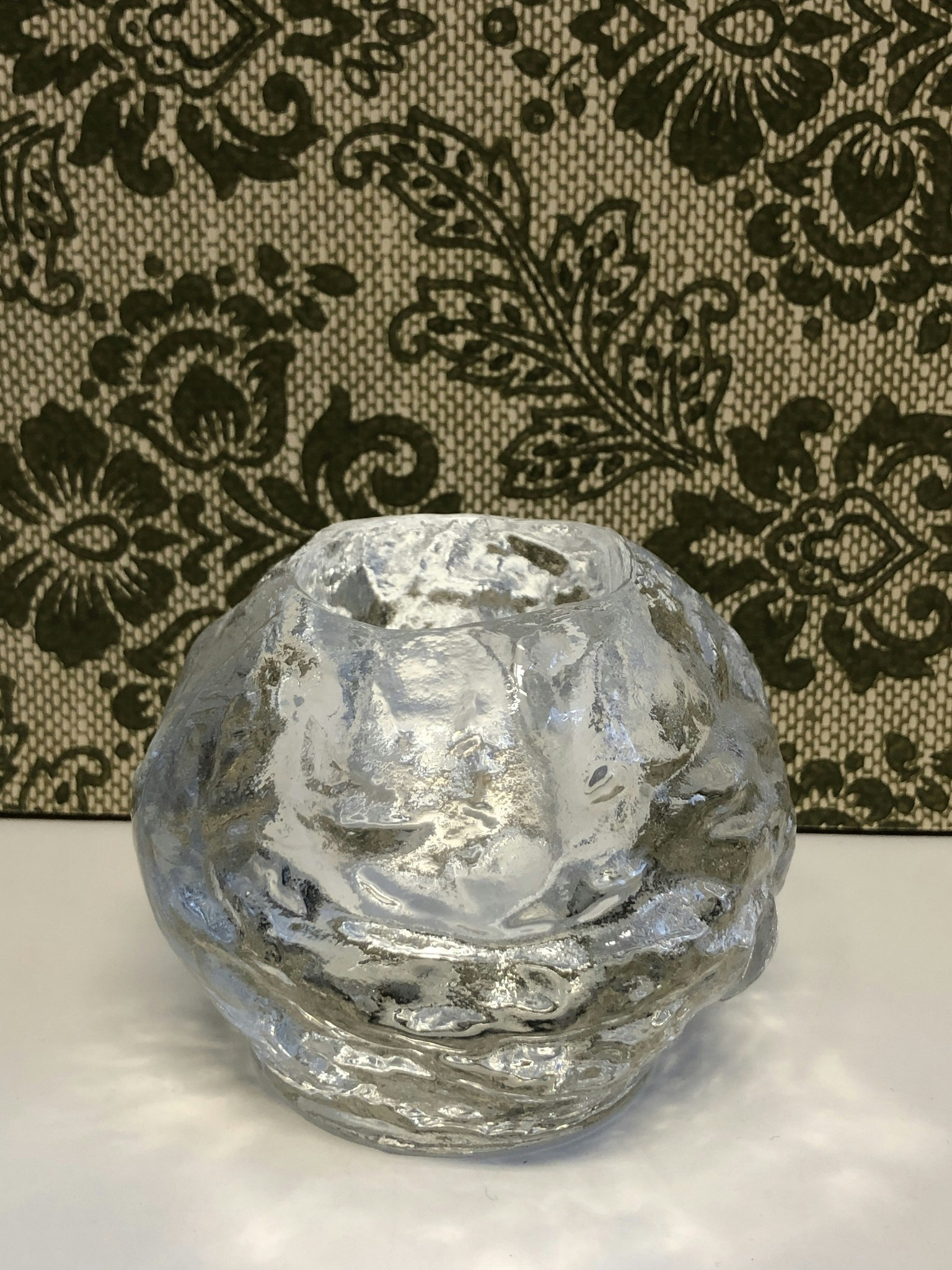 LJUSLYKTA, glas, " Snö boll" Ann Wolff, Kosta Boda.