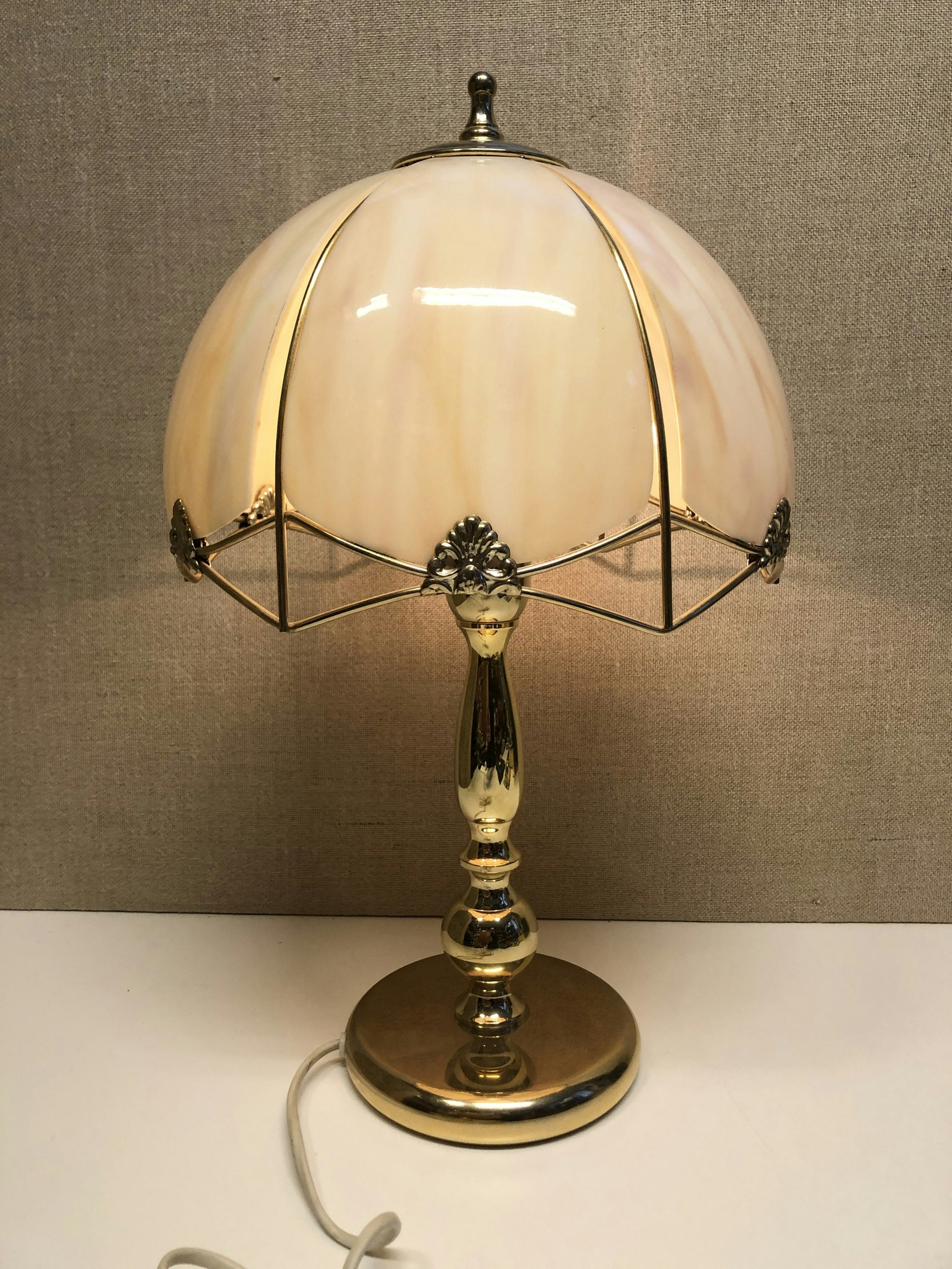 BORDSLAMPA, mässing/glas, Rejmyre armaturfabrik, 1980-tal.