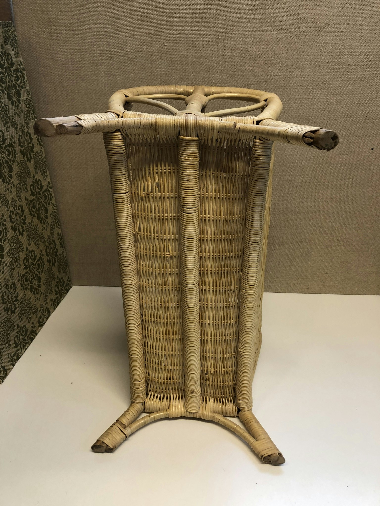 NEWSPAPER BASKET, rattan, second half of the 20th century.