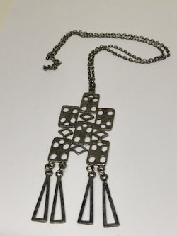 Halsband, tenn, stämplad P63