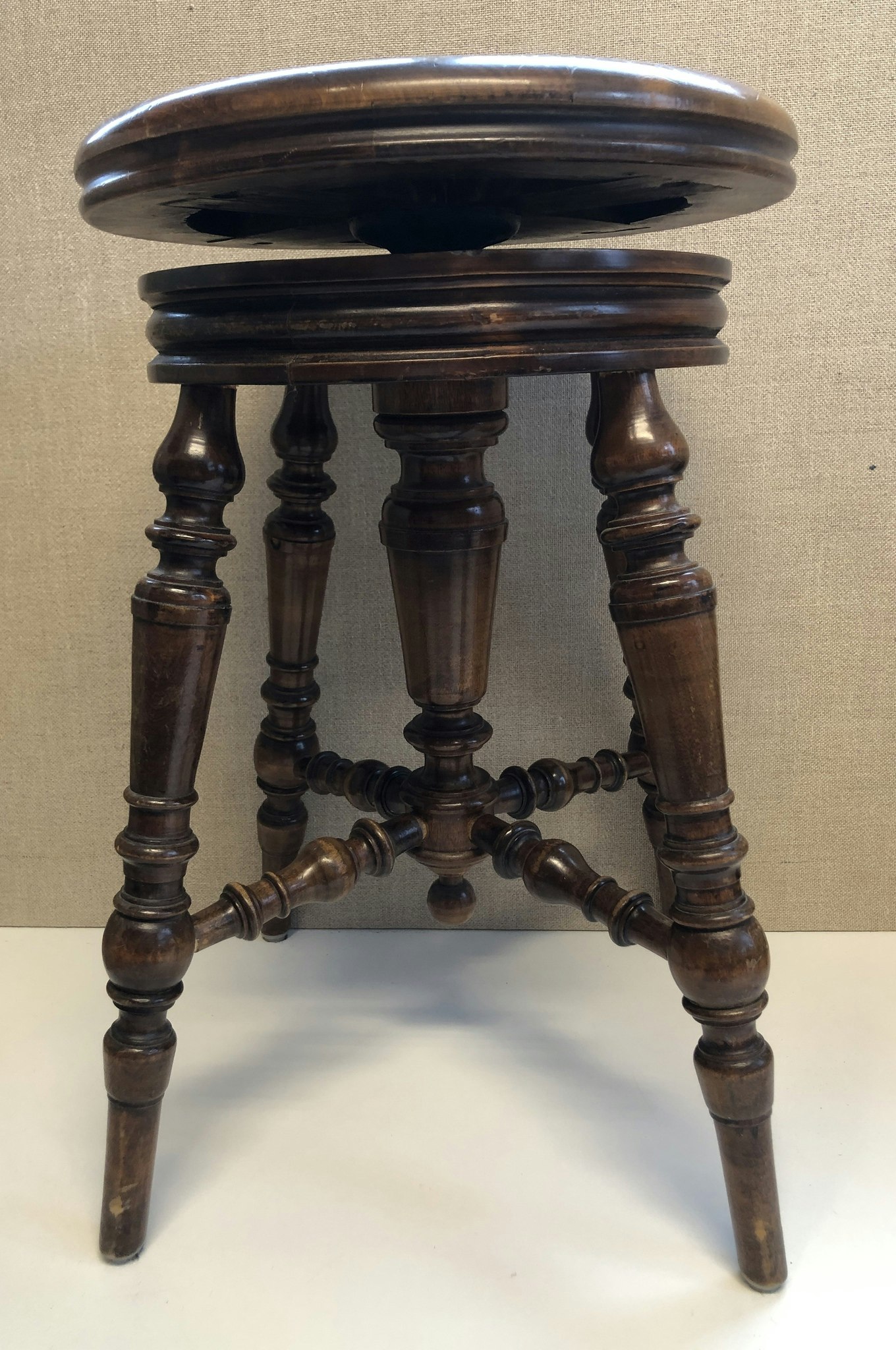 SWIVEL STOOL, birch, early 20th century.