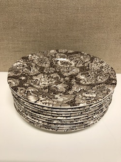 APPETIZER PLATES, 10 pcs. "Gain Borough" England.