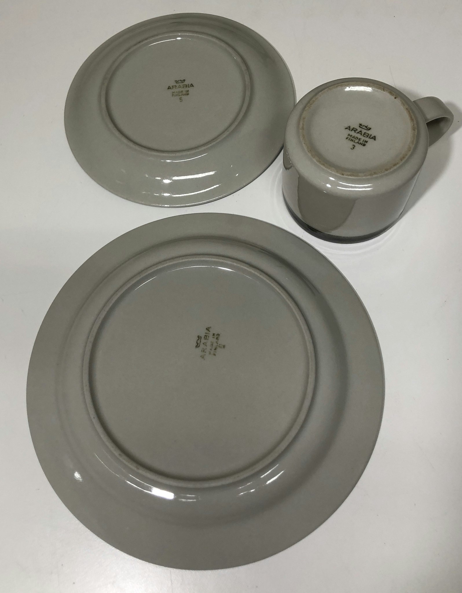 KAFFEKOPP, FAT, ASSIETT,  "Karelia", Anja Jaatinen-Windquist, Arabia.