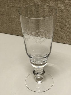 CHAMPAGNESTRUT, glas, Eke/ "Elon", Kosta.