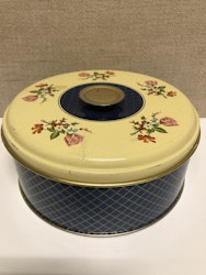 CAKE TIN, sheet metal, 1960s.