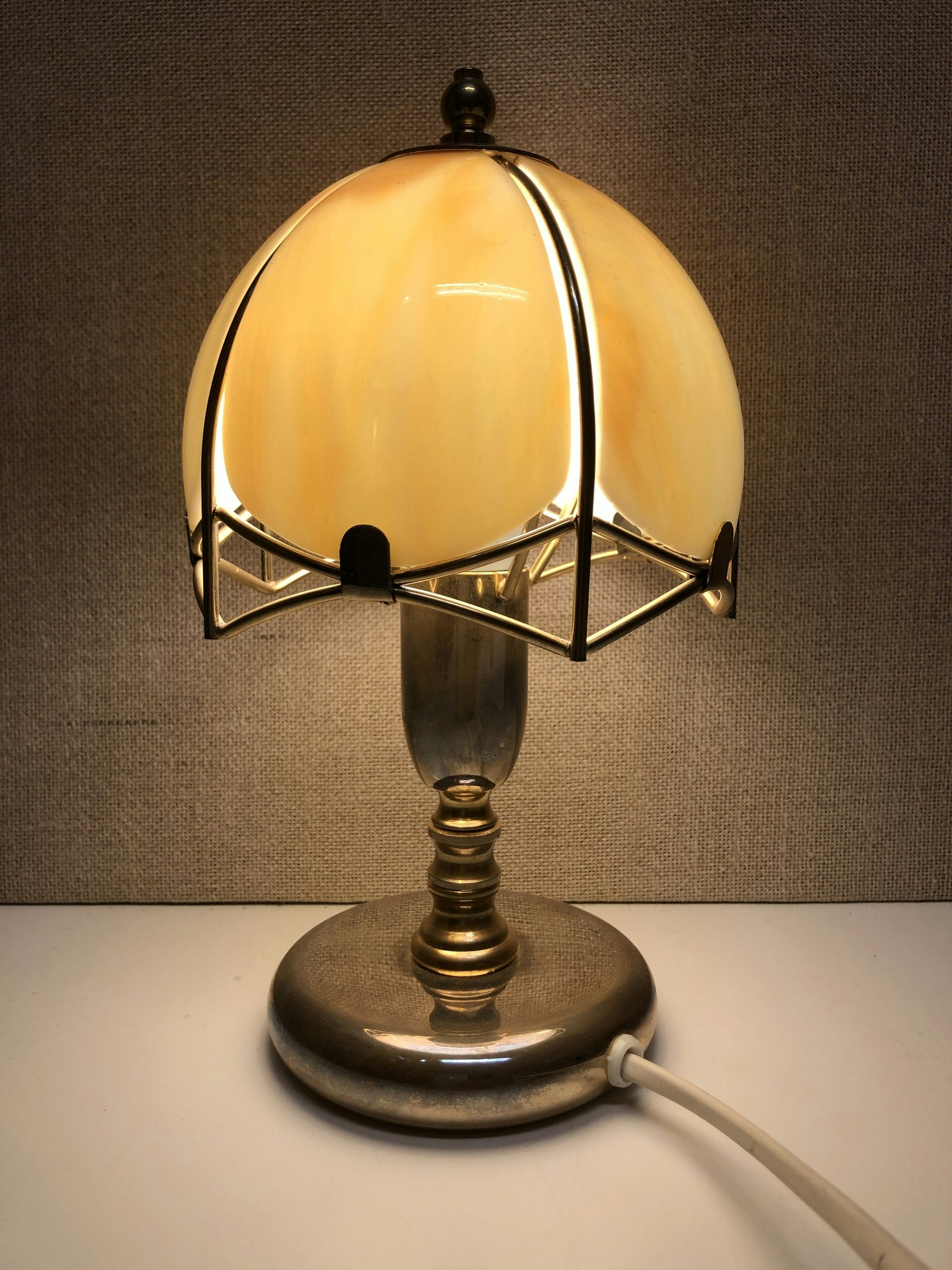 BORDSLAMPA, mässing/glas, Rejmyre armaturfabrik, 1980-tal.