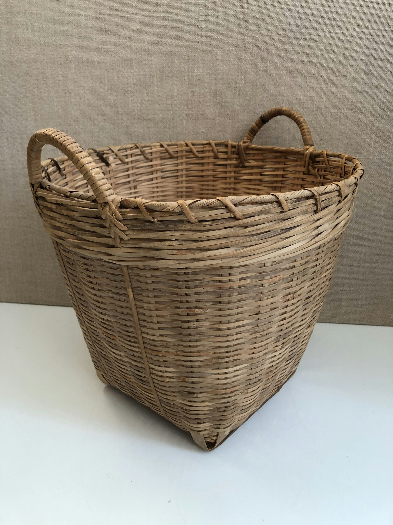 WASTE WASTE, rattan, second half of the 20th century.