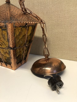 TAKLAMPA, koppar/glas, 1900-talets andra hälft.