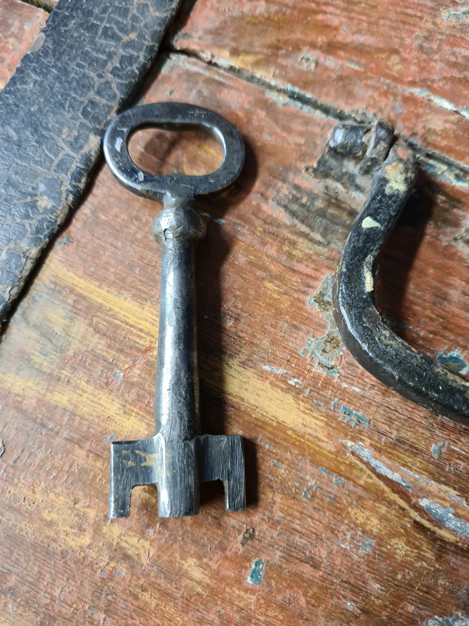 FORSKRIN, bemålat trä, allmoge, 1800-talets början.