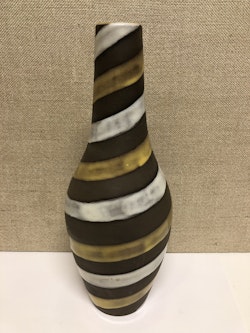 INGRID ATTEBERG. Vase, ceramic, "Spiral, Uppsala Ekeby.