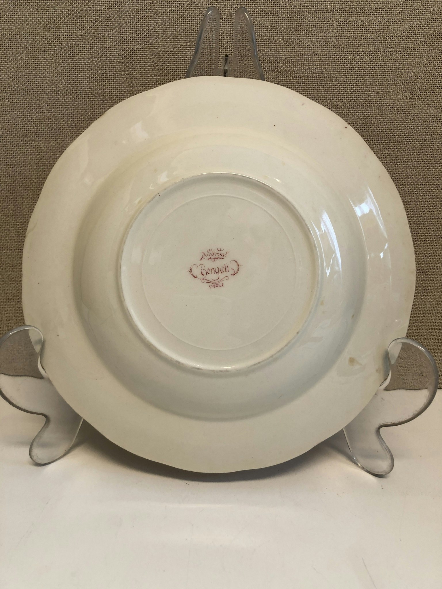 DJUPTALLRIK, porslin, "Röd Bengali", Rörstrand, Sverige.