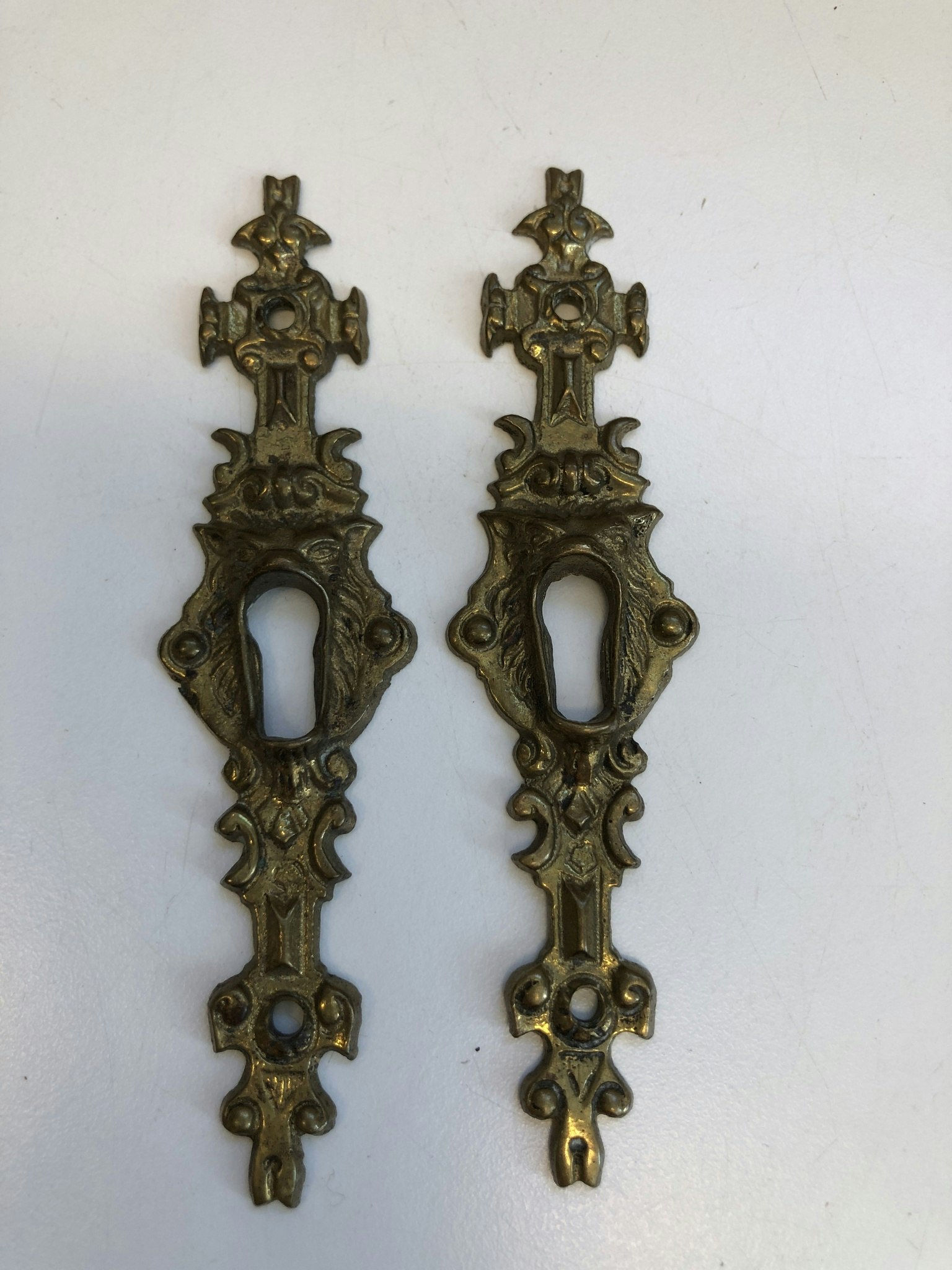 NYCKELSKYLTAR 2 st, bronserad metall, nyrenässans, 1800 talets slut.