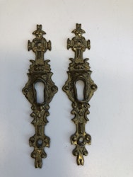 NYCKELSKYLTAR 2 st, bronserad metall, nyrenässans, 1800 talets slut.