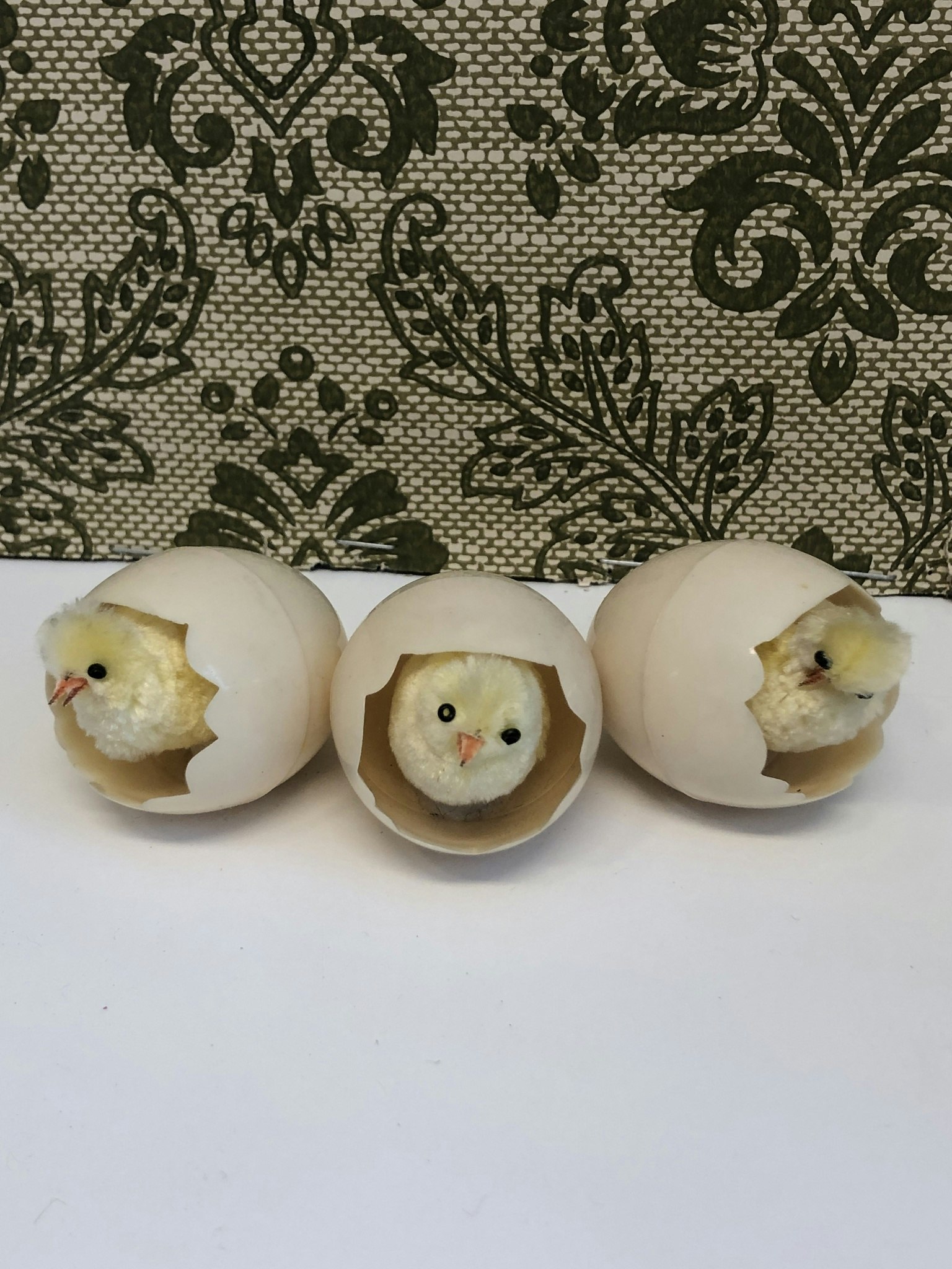 EASTER DECORATIONS 3 pcs. plastic, 1960s/70s.