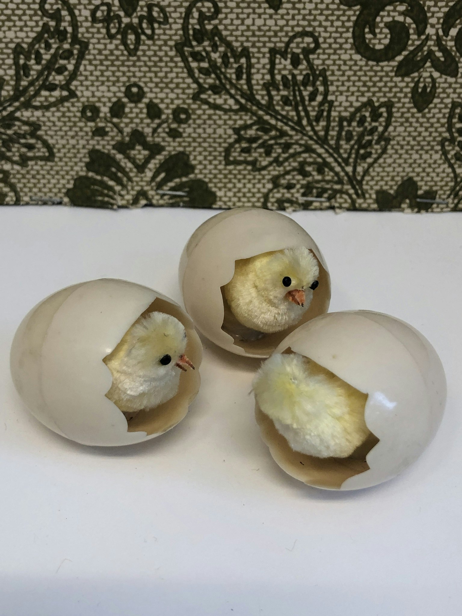 EASTER DECORATIONS 3 pcs. plastic, 1960s/70s.