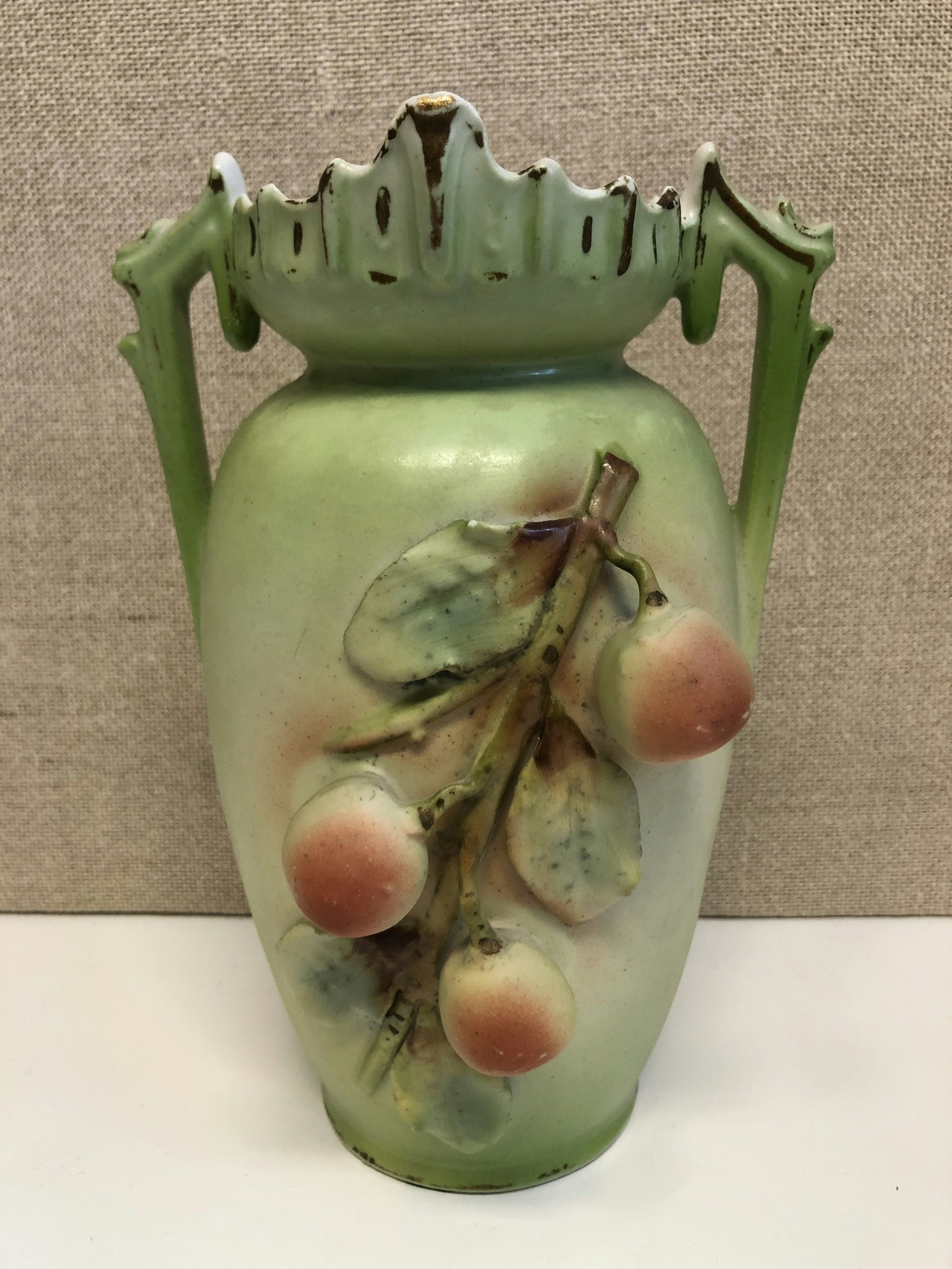 HÄNKEL VASE, ceramic, Austria, early 20th century.