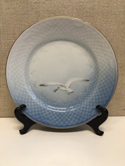 ASSIETT, porcelain, "The Seagull", Fanny Garde, Bing & Grondahl, Denmark.