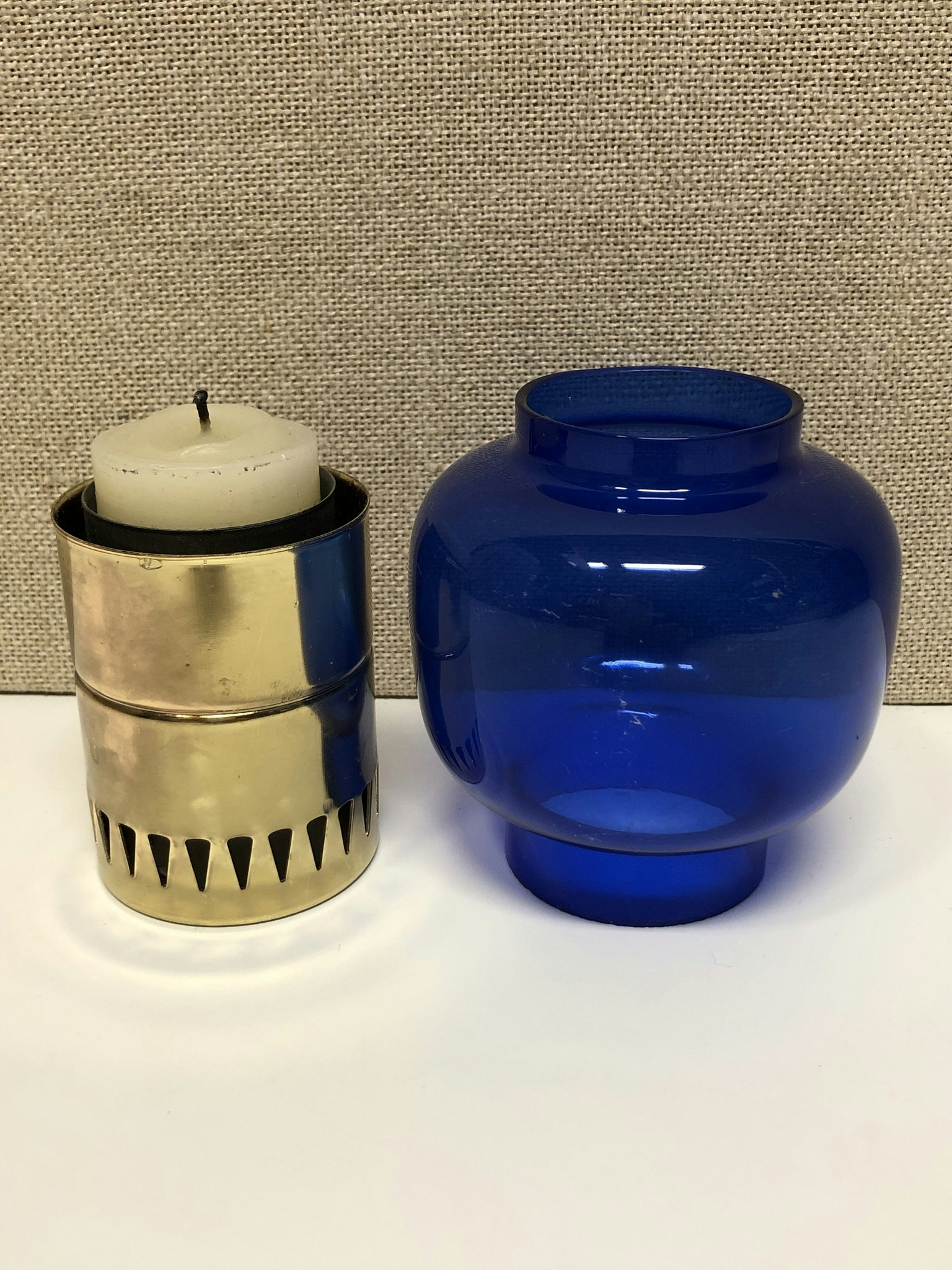 HANS- AGNE JAKOBSSON. Ljuslykta, glas/mässing, 1960/70-tal.