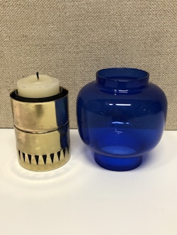 HANS- AGNE JAKOBSSON. Ljuslykta, glas/mässing, 1960/70-tal.