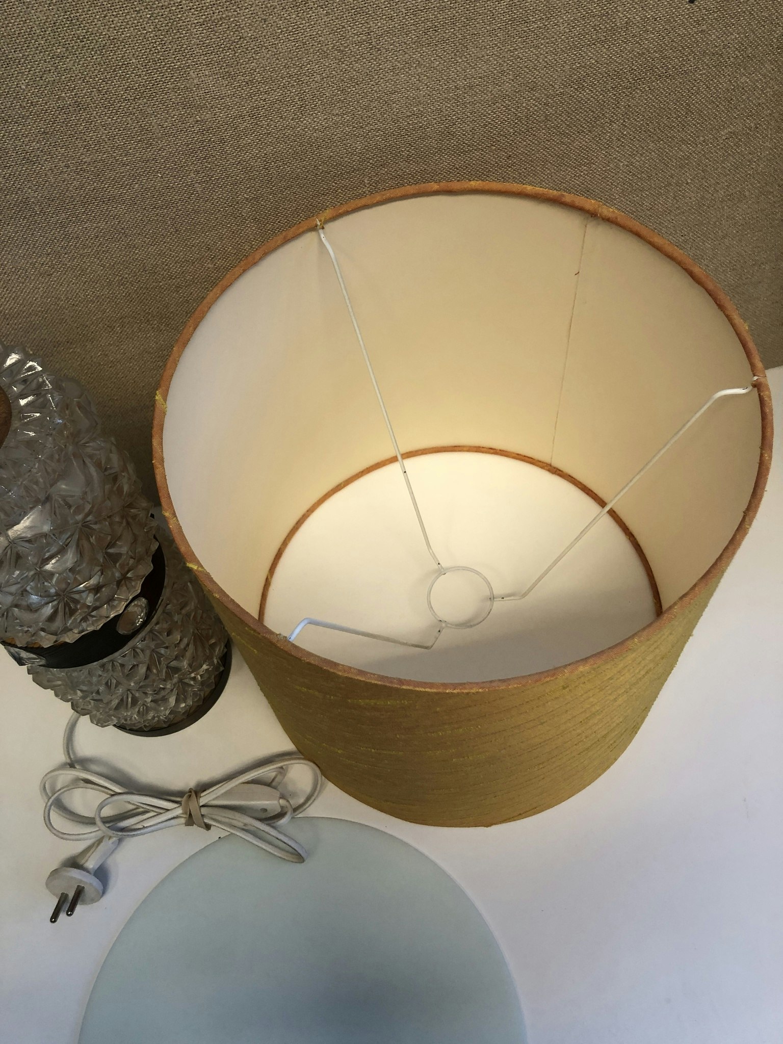 TABLE LAMP, wood/glass, 1960s/70s.