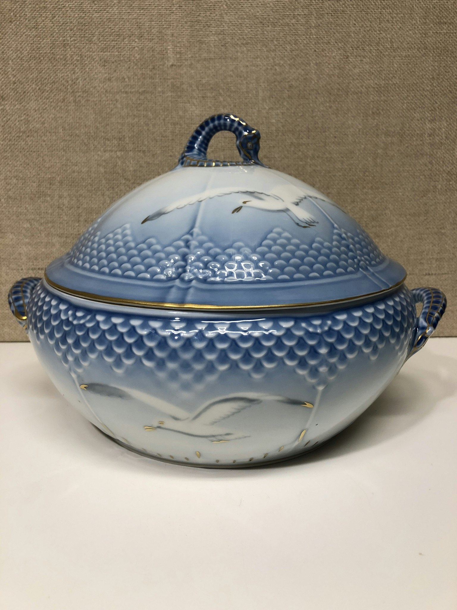 TERRIN WITH LID, porcelain, "The Seagull", Fanny Garde, Bing & Grondahl, Denmark.