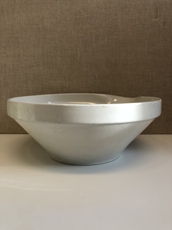 WASHBASIN, porcelain, first half of the 20th century.