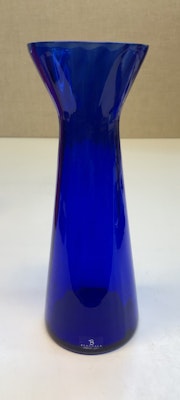 HYACINTVAS, glas, Bergdala, Sweden.
