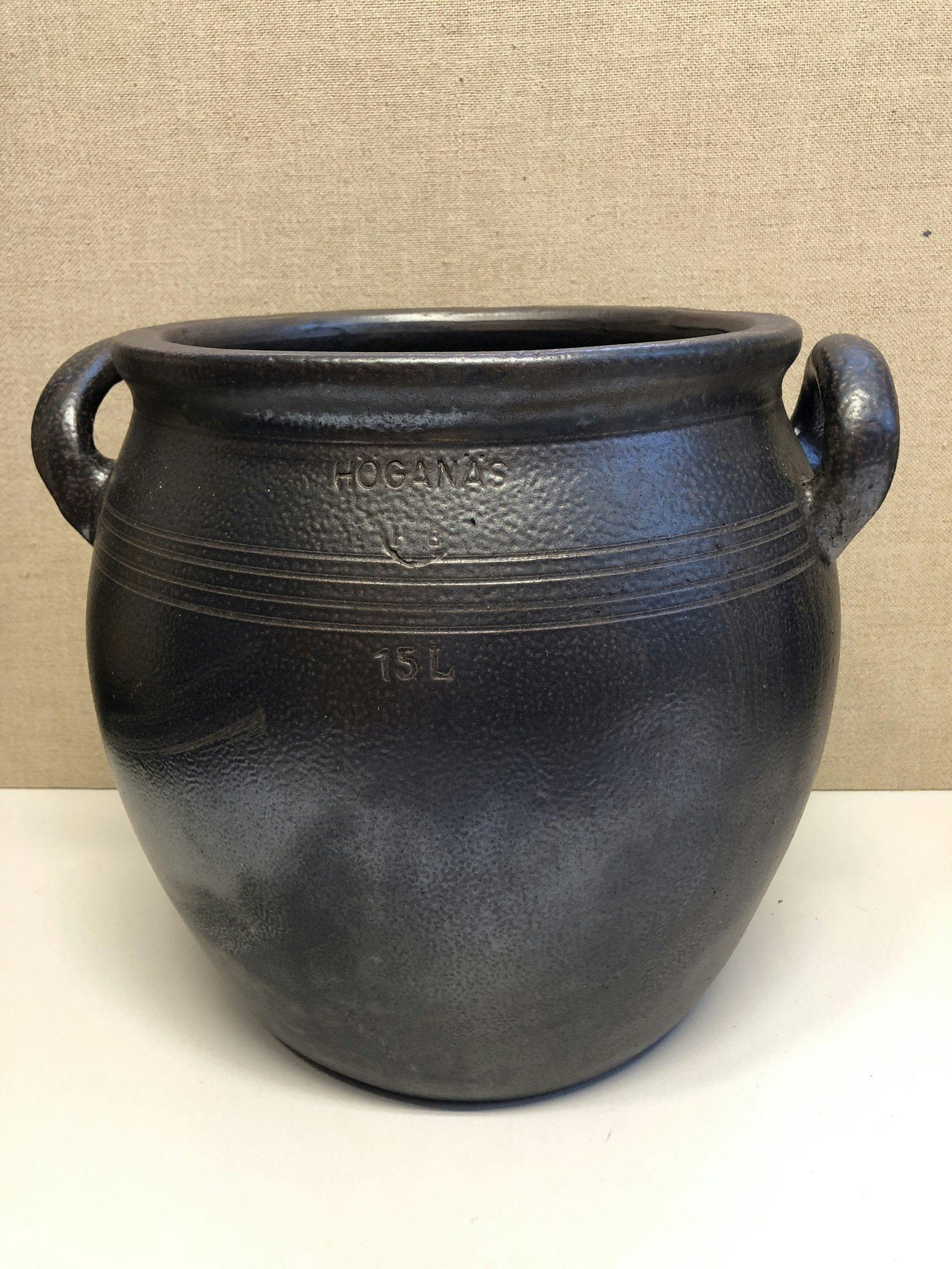 HÖGANÖSKRUKA, keramik, 15 liter, 1900-talets första hälft.