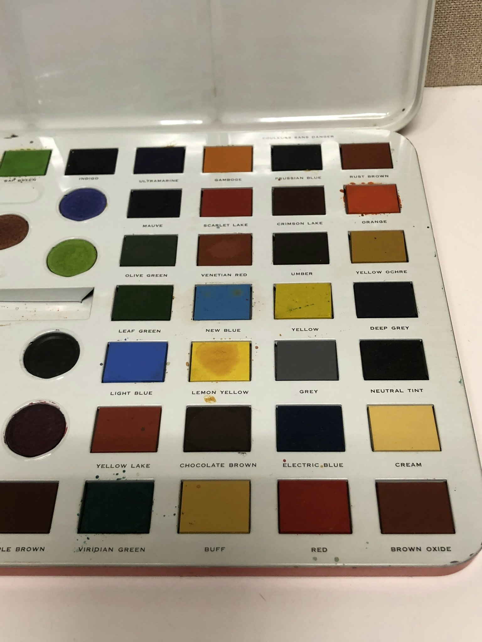 PAINT BOX, sheet metal, watercolor, Western Paint Box, England, mid-20th century.