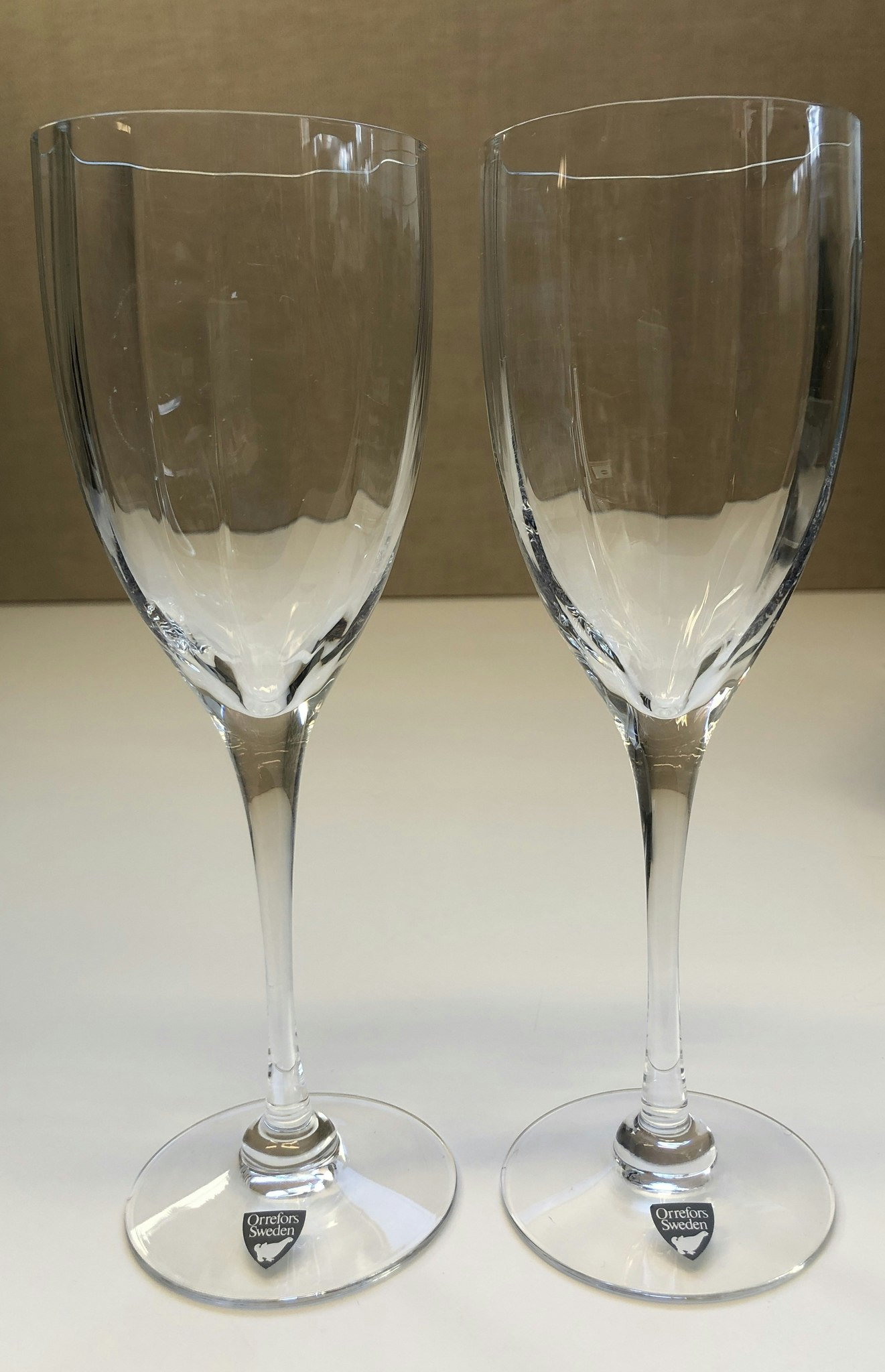 GUNNAR CYREN. Rödvinsglas 2 st, "  Optica Symphony ", Orrefors.