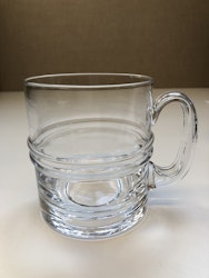 TIMO SARPANEVA. Ölsejdel, "Droppring", Pisaranrengas, Iittala, Finland.