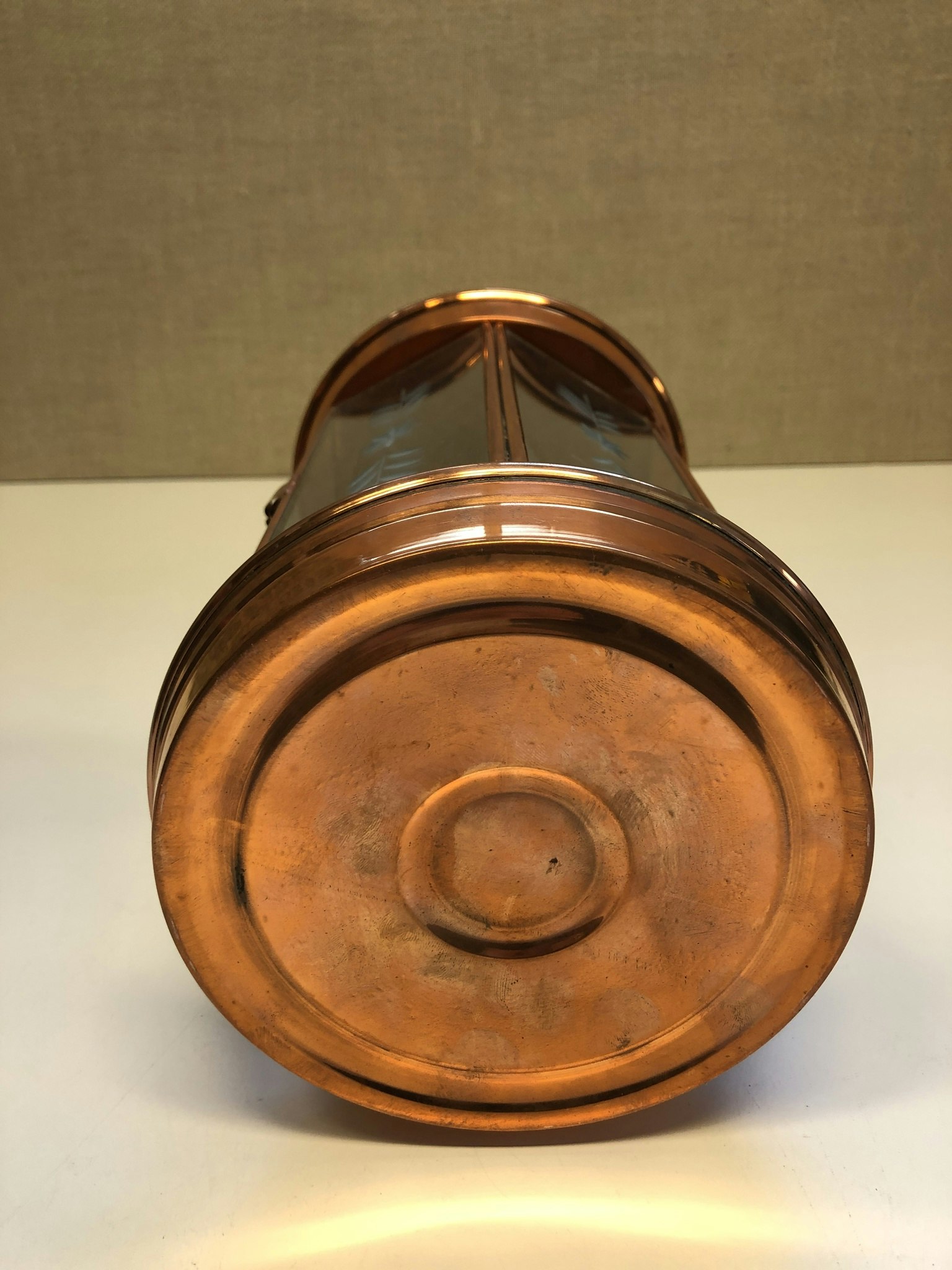 LJUSLYKTA, koppar/glas, 1900-talets andras hälft.