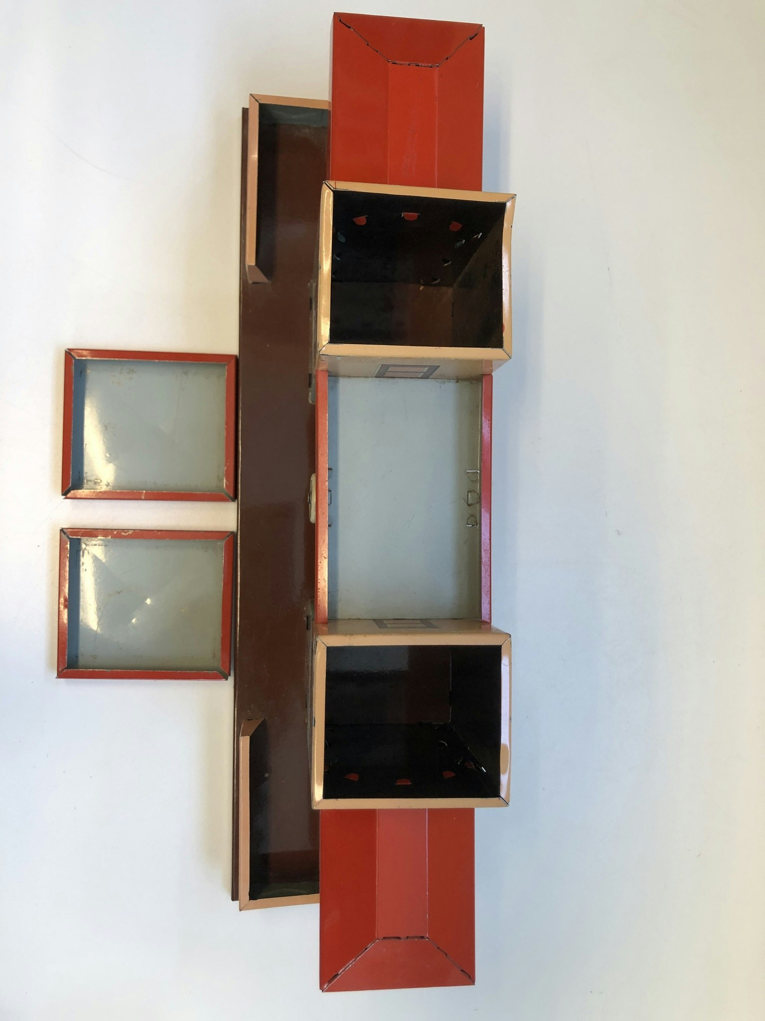 RAILWAY STATION, lithographed sheet metal, made in Germany, mid-20th century.