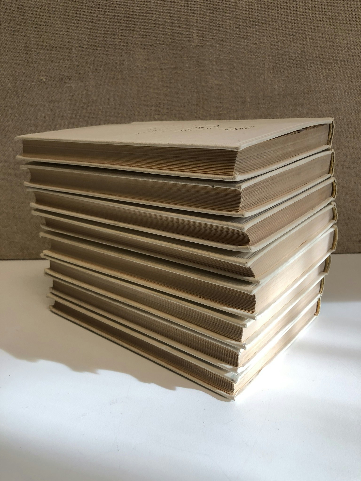 BOKBAND, 8 st. Svenska Litteraturens Pärlor, Åhlen & Holms boktryckeri, 1928.