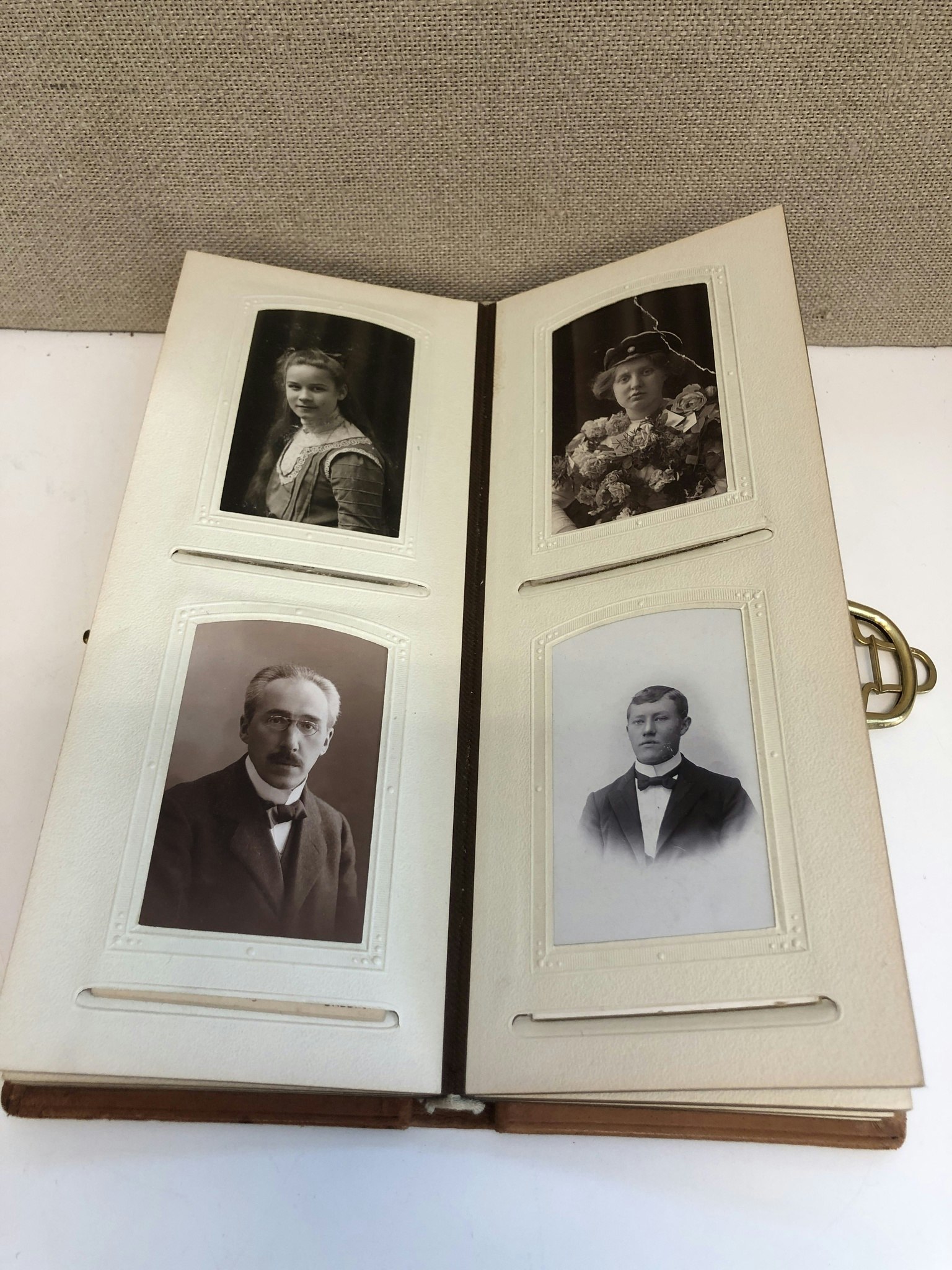 FOTOALBUM & ATELJÉKORT 23 st, 1900-talets början.