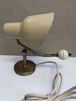 BERTIL BRISBORG. Vägglampa, mässing/metall, Nordiska Komaniet, 1940-tal.