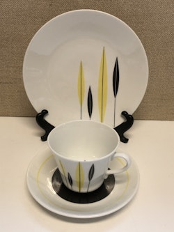 KAFFEKOPP MED FAT SAMT ASSIETT, "Bali", Rörstand, 1900-talets mitt.