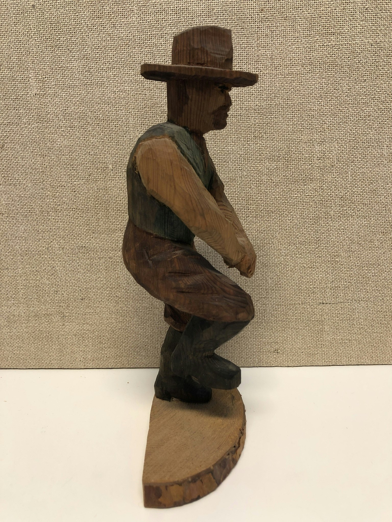 TRÄSKULPTUR, Cowboy, signerad E.D. 1940-tal