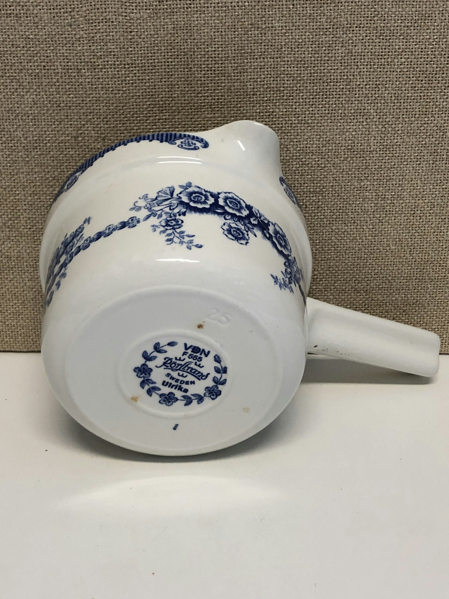 SÅSSKÅL, flintgods, "Ulrika blå", Rörstrand.