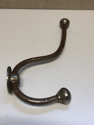 KLÄDKROK, metall, väggmodell, 1900-talets början.
