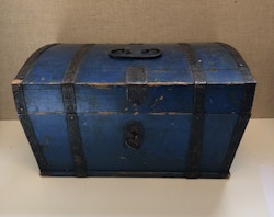 SKRIN, bemålad furu, 1800-tal.