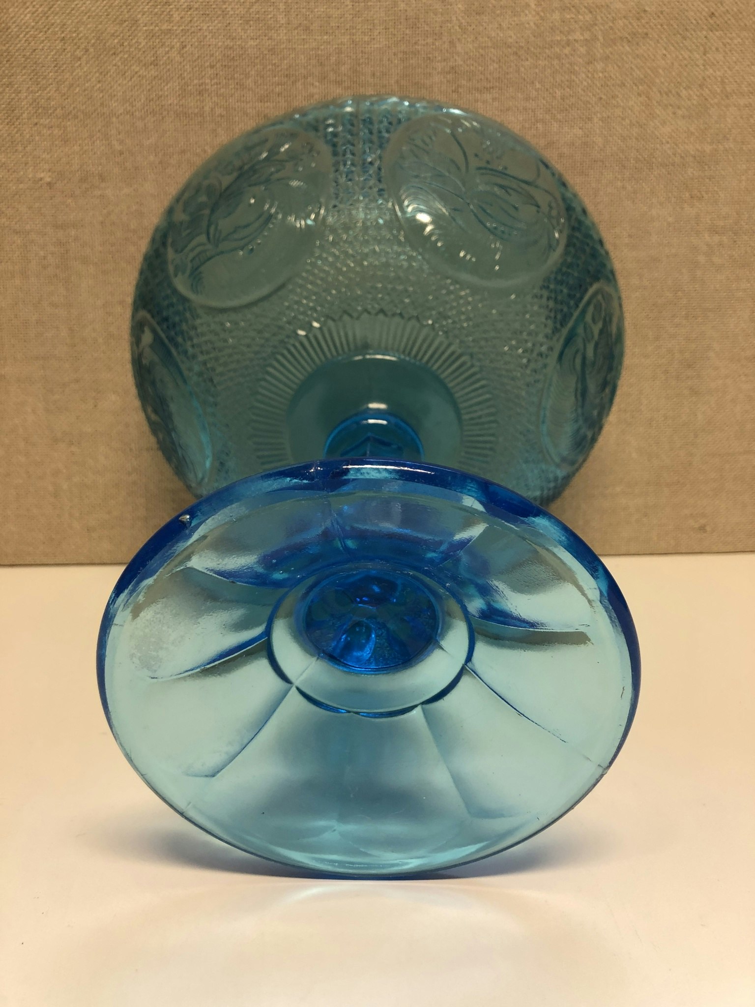 RIIHIMÄKI, SKÅL PÅ FOT, glas, 1900-talets andra hälft. Finland