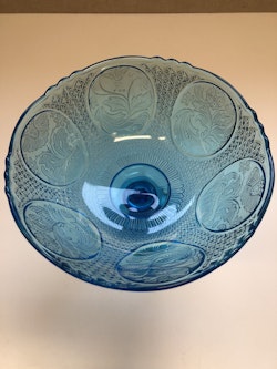 RIIHIMÄKI, SKÅL PÅ FOT, glas, 1900-talets andra hälft. Finland