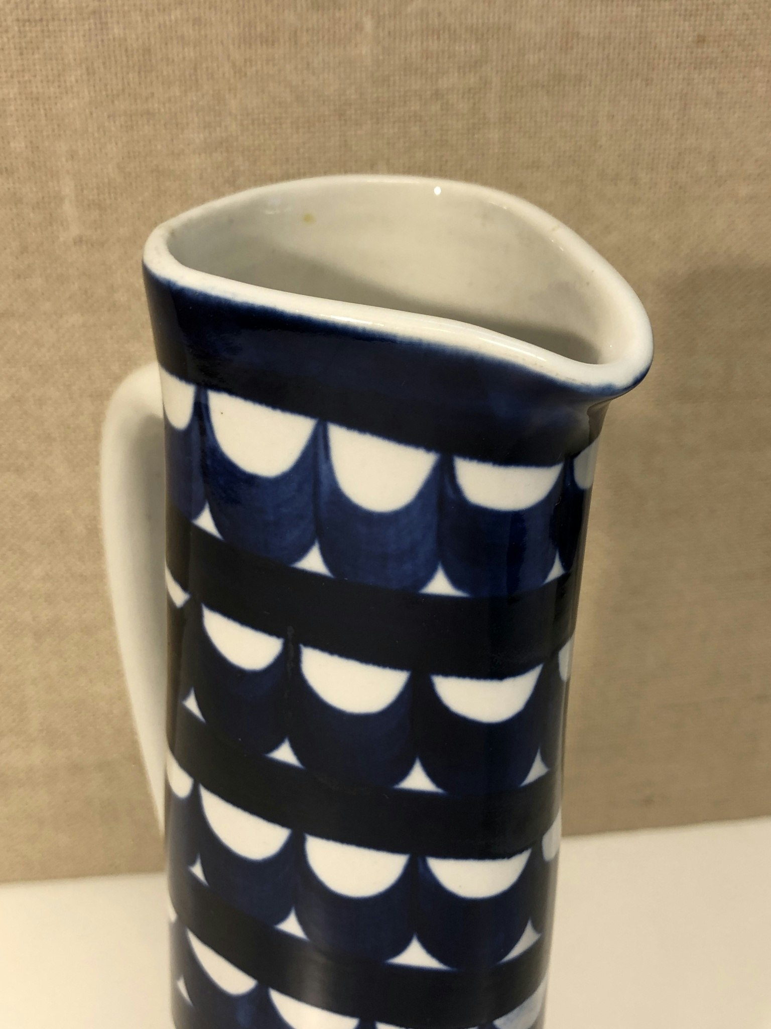 KARIN BJÖRQUIST. Kanna, keramik, "Indigo", Gustavsberg.