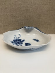 Snail bowl, porcelain, "Blue Flowers", Royal Copenhagen, Denmark.