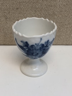 EGG CUP, porcelain, "Blue Flowers", Royal Copenhagen, Denmark.