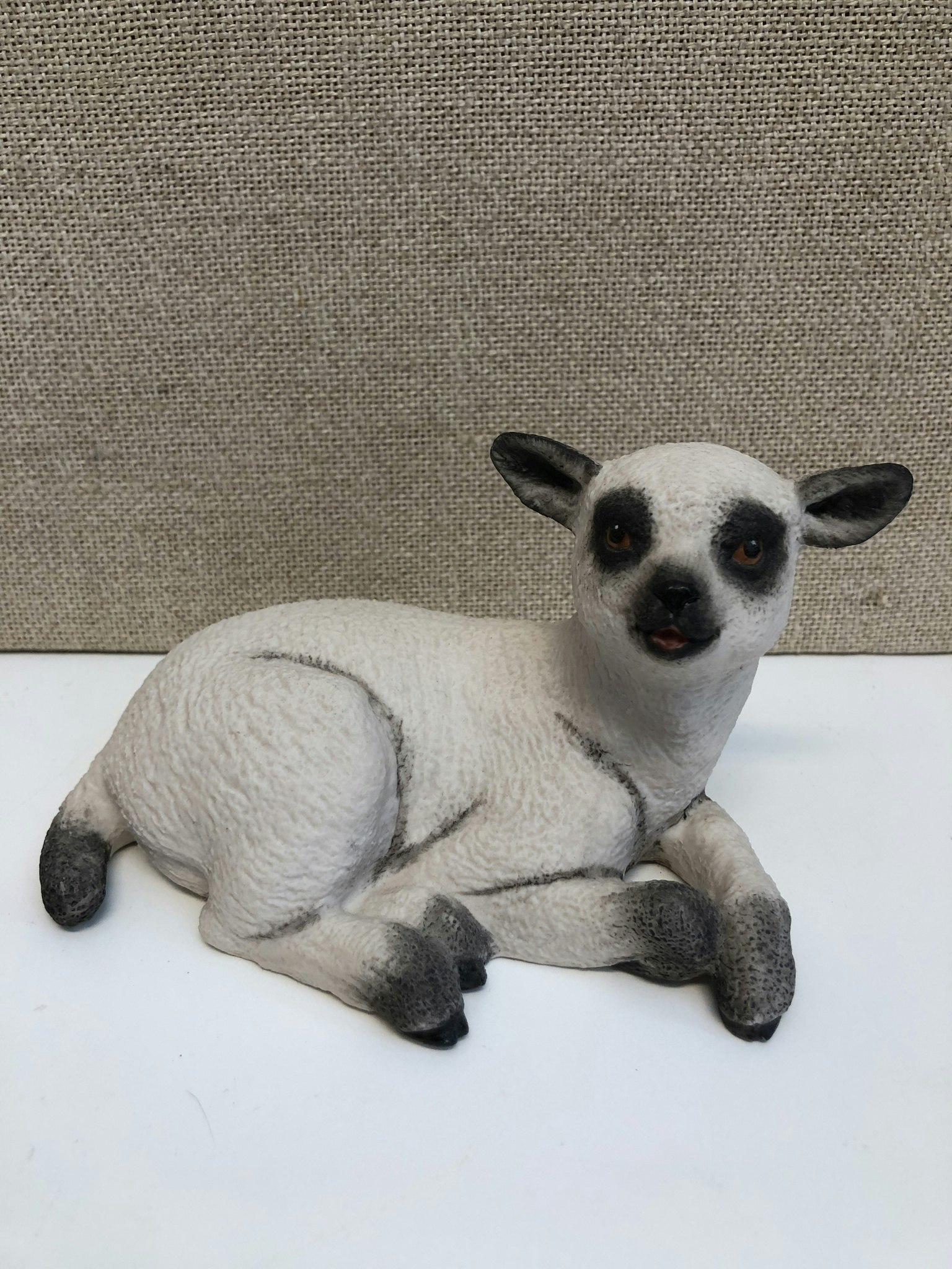 JOHN AYNSLEY. Figurin, porslin, " Woolly Lamb", Aynsley, England