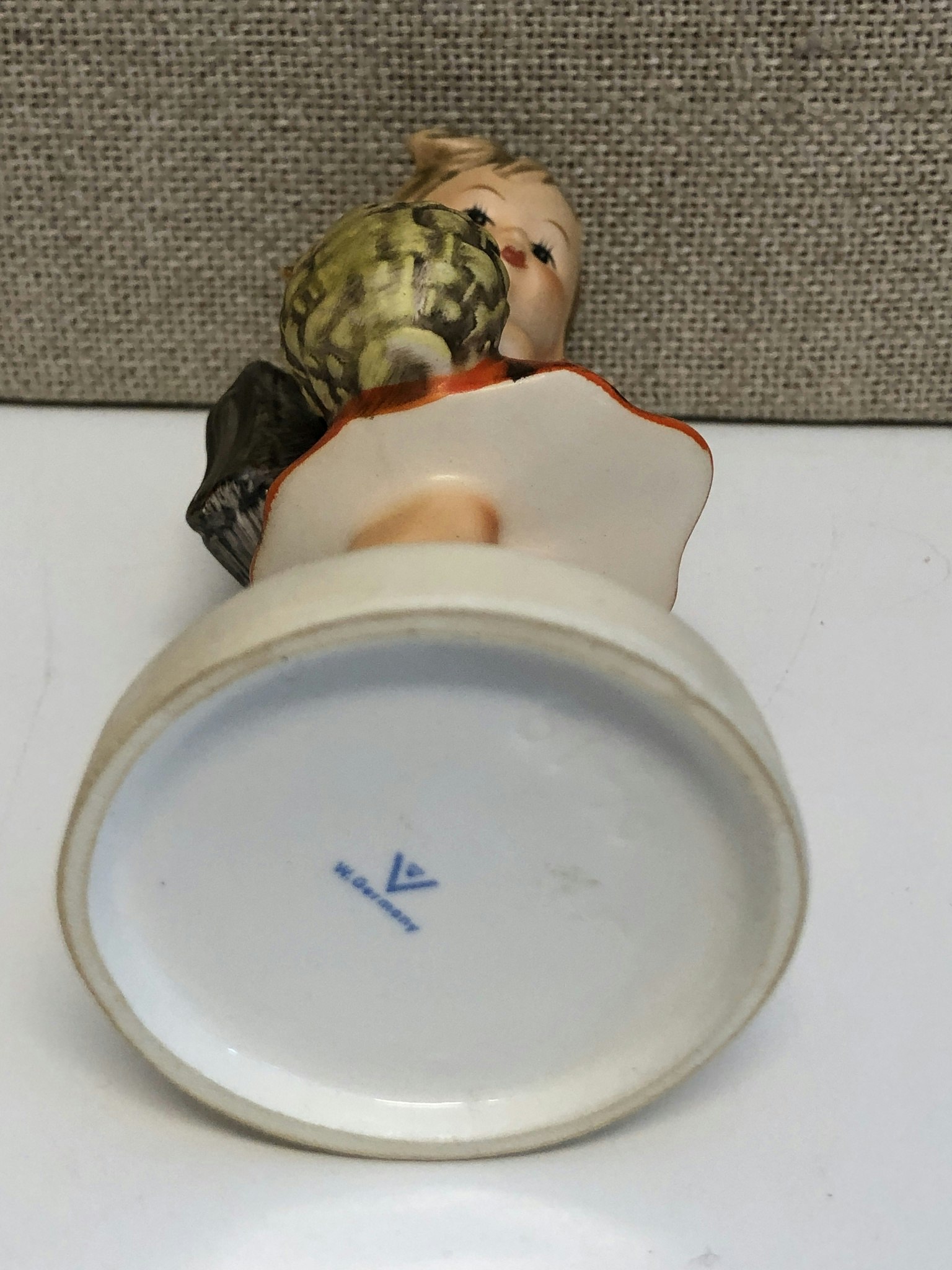 FIGURIN, porslin, Hummel, Goebel, West Germany.