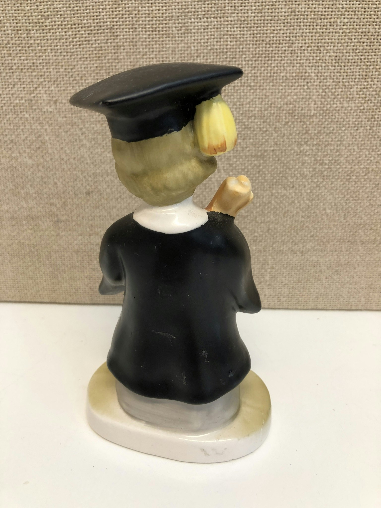 FIGURIN, porslin, " Student", Lefton, Japan, 1900-talets andra hälft.