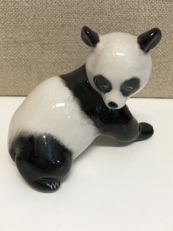 FIGURIN, porslin, "Panda", Lomonosov, USSR.